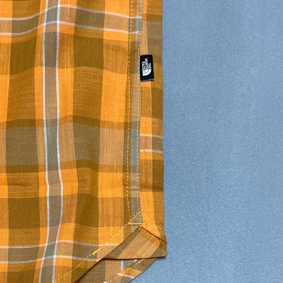 NWT North Face Men's S/S Hammetts Button-Up Shirt II - Orange Plaid - Small - Picture 4 of 5